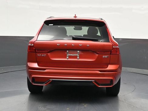 Used 2024 Volvo XC60 B5 Core AWD/4WD image 5