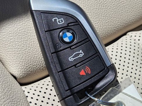 Used 2024 BMW X3 xDrive30i w/ Premium Package w/ZPA AWD/4WD image 42