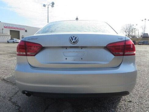Used 2014 Volkswagen Passat 1.8T Wolfsburg Edition image 8