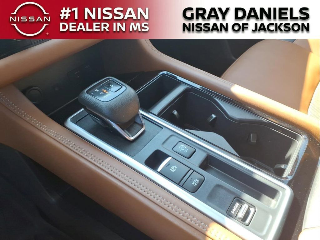 Certified 2024 Nissan Pathfinder Platinum w/ Cargo Package FWD image 20