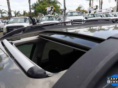 Used 2023 Subaru Outback Premium image 5