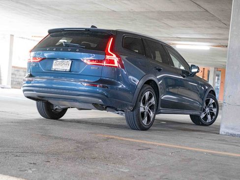 Certified 2024 Volvo V60 B5 Cross Country Plus AWD/4WD image 6