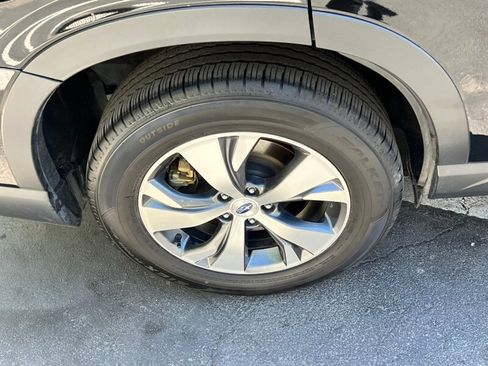 Used 2025 Subaru Ascent Premium AWD/4WD image 11