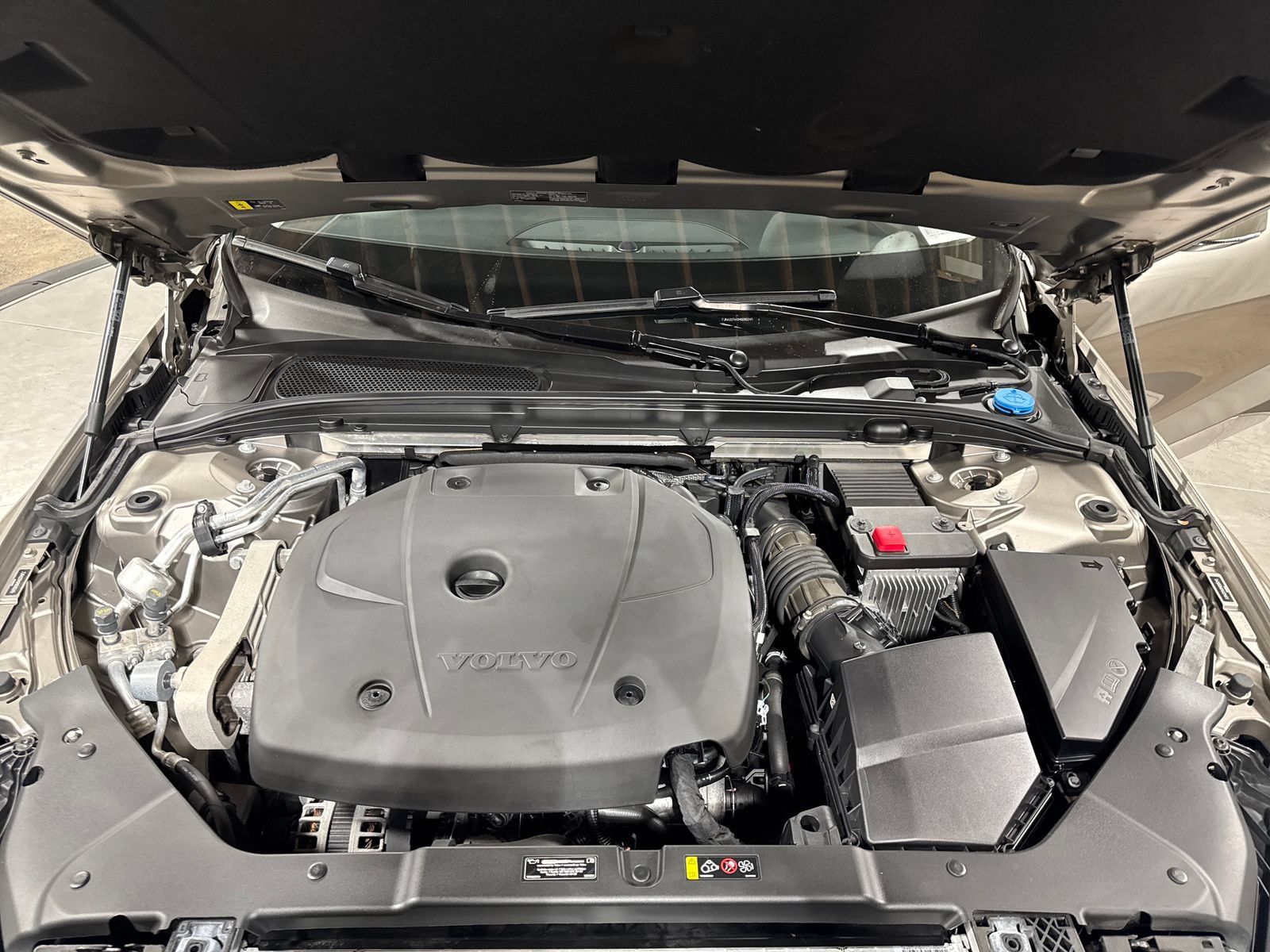 Used 2021 Volvo S60 T6 Momentum w/ Premium Package AWD/4WD image 29