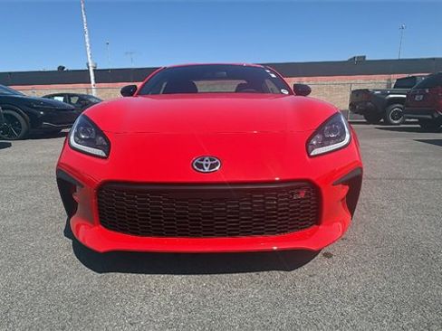 New 2025 Toyota GR86 Premium image 8