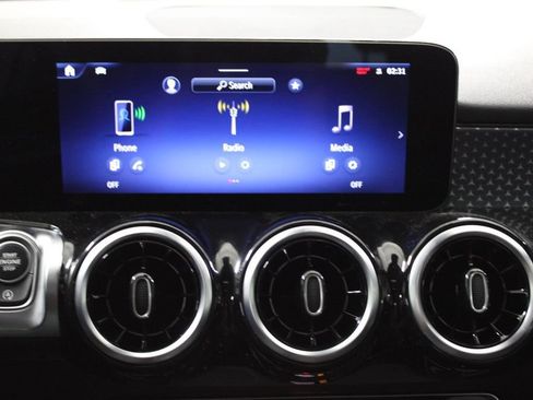 Certified 2026 Mercedes-Benz GLB 250 4MATIC image 18