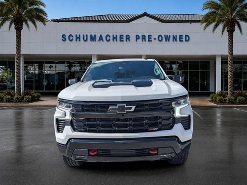 Used 2025 Chevrolet Silverado 1500 LT Trail Boss w/ LT Trail Boss Premium Package AWD/4WD image 2