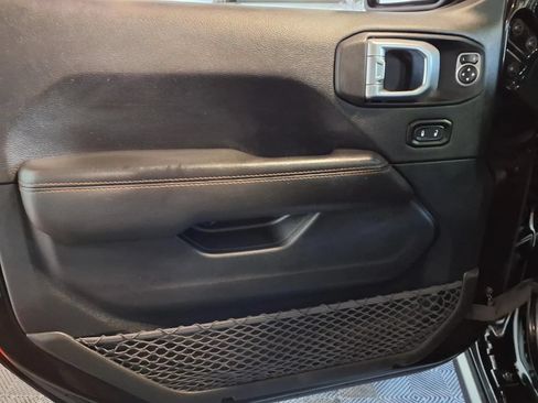 Used 2020 Jeep Gladiator Mojave AWD/4WD image 17