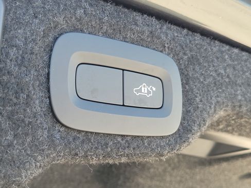 Used 2020 Volvo S60 T5 Momentum FWD image 28
