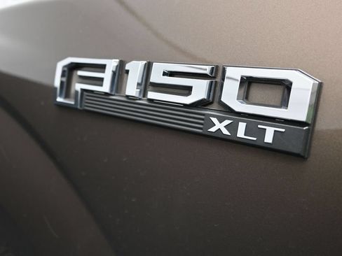 Used 2017 Ford F150 XLT w/ Equipment Group 302A Luxury AWD/4WD image 16