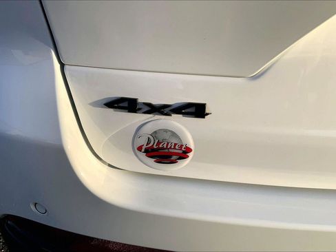 Certified 2023 Jeep Grand Cherokee Altitude image 8