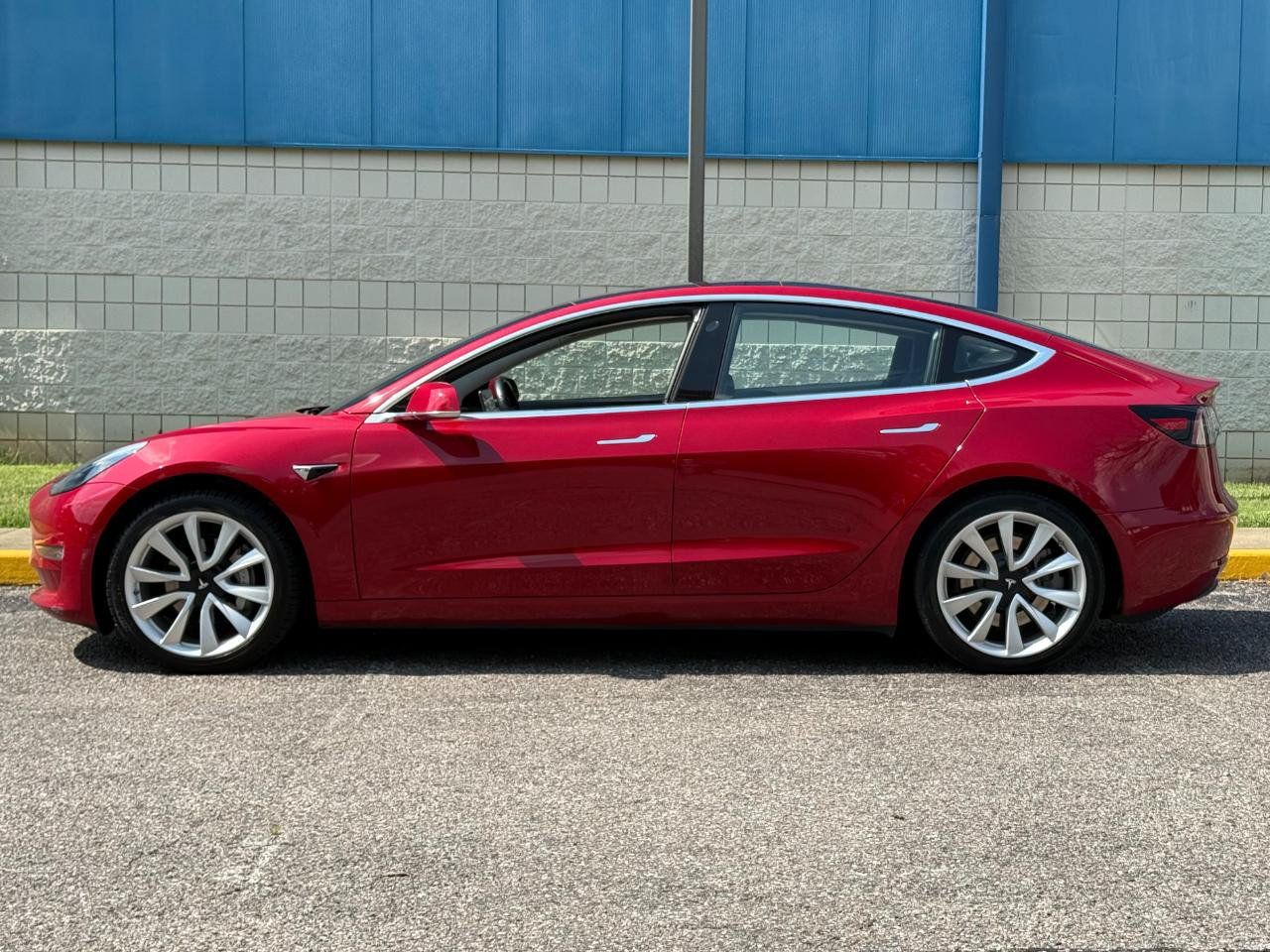 Used 2017 Tesla Model 3 Long Range RWD image 8