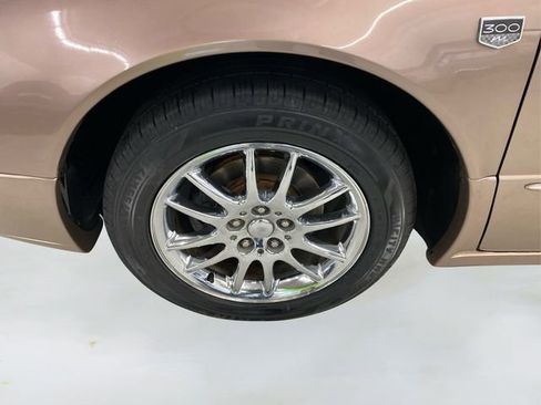 Used 2001 Chrysler 300M image 18