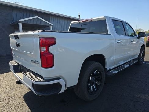 Used 2021 Chevrolet Silverado 1500 High Country w/ Z71 Off-Road Package image 7