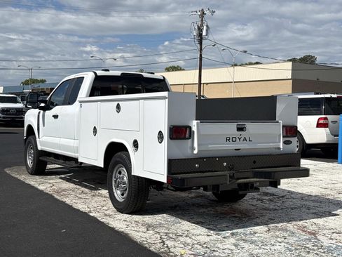 New 2025 Ford F350 XL w/ XL Chrome Package image 5