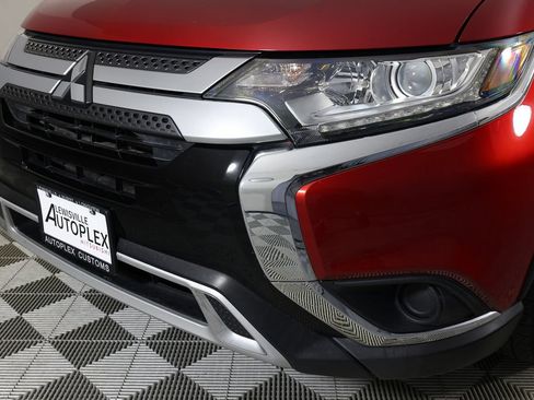 Used 2020 Mitsubishi Outlander ES FWD image 35