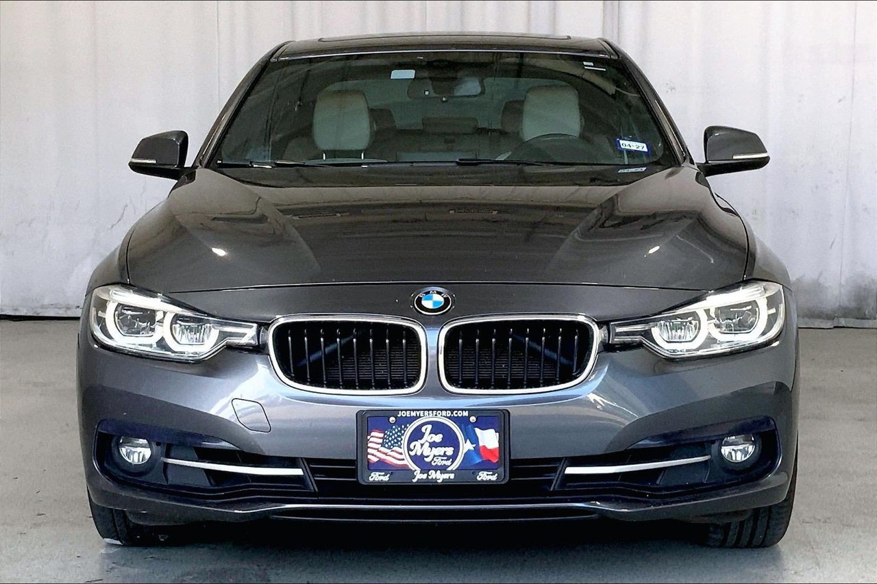 Used 2018 BMW 330i Sedan RWD image 3