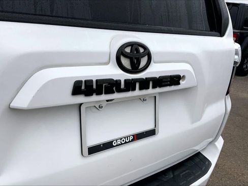 Used 2019 Toyota 4Runner SR5 Premium image 30
