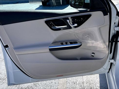 Used 2024 Mercedes-Benz C 300 Sedan image 20