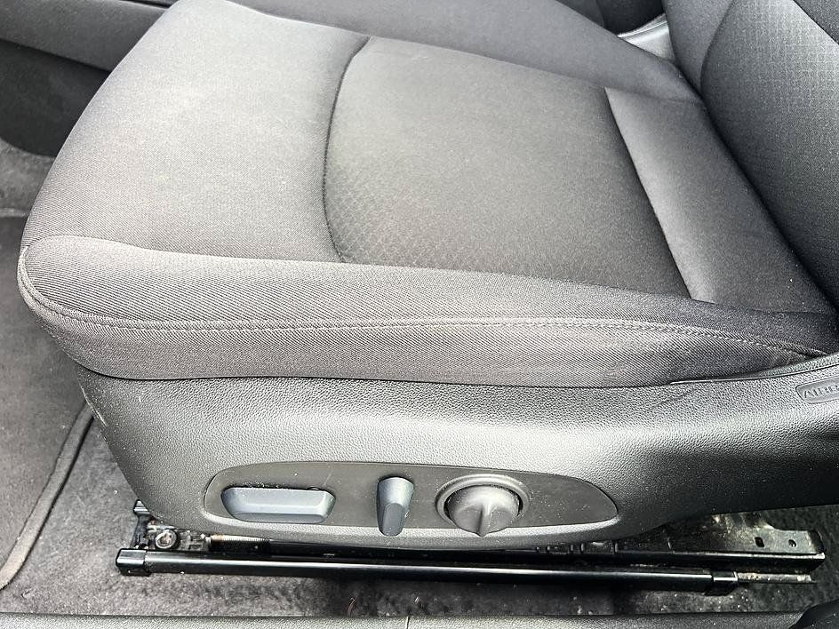 Used 2025 Chevrolet Malibu LT FWD image 21