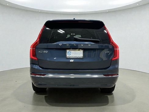 Used 2023 Volvo XC90 B6 Plus image 7