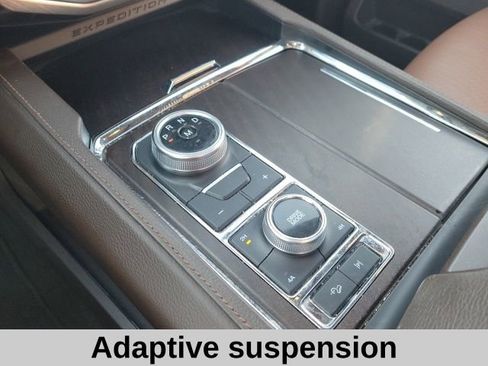 Used 2022 Ford Expedition Max King Ranch image 11