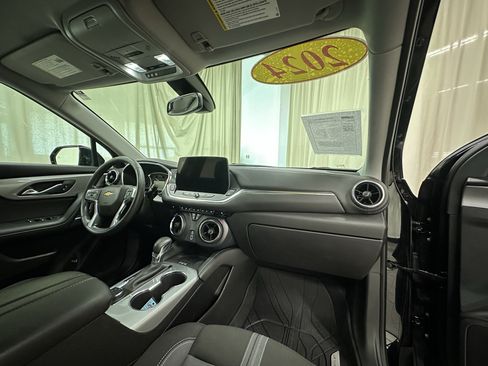 Used 2024 Chevrolet Blazer LT w/ Redline Edition FWD image 17