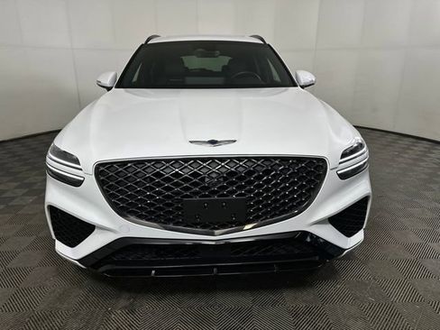 Used 2023 Genesis GV70 2.5T w/ Sport Prestige Package image 8