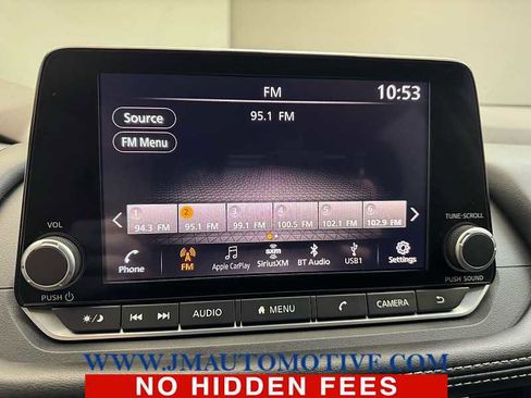 Used 2023 Nissan Rogue S image 22