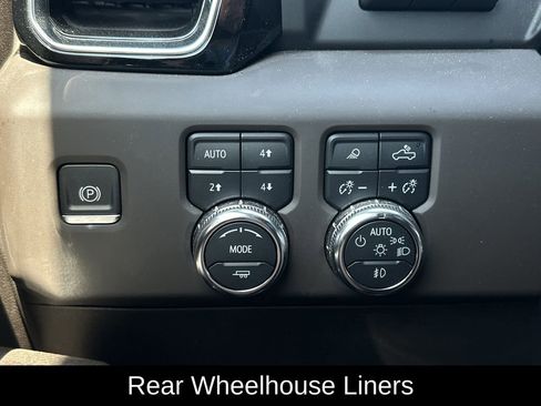 Used 2024 GMC Sierra 2500 Denali w/ Denali Reserve Package image 28