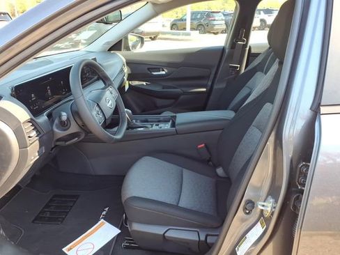 New 2026 Nissan Sentra SV FWD image 6