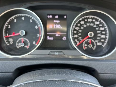 Used 2018 Volkswagen Golf Alltrack SEL image 36