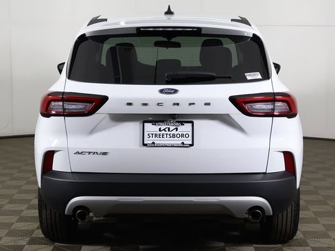 Used 2023 Ford Escape Active FWD image 11