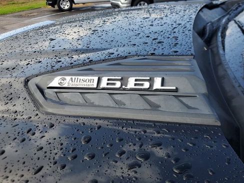 Used 2024 Chevrolet Silverado 2500 LT image 11