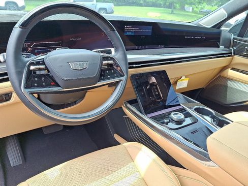 New 2025 Cadillac Escalade IQ Luxury 2 AWD/4WD image 15
