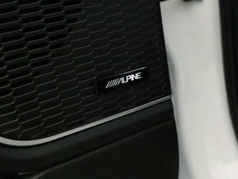 Used 2023 Jeep Grand Cherokee Limited w/ Trailer Tow Prep Group (B) image 8