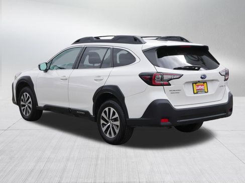 Certified 2025 Subaru Outback Premium AWD/4WD image 5