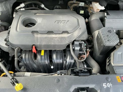 Used 2021 Kia Sportage S w/ S AWD Premium Package image 9