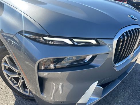 Used 2024 BMW X7 xDrive40i image 11