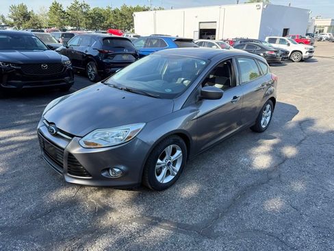 Used 2012 Ford Focus SE FWD image 1
