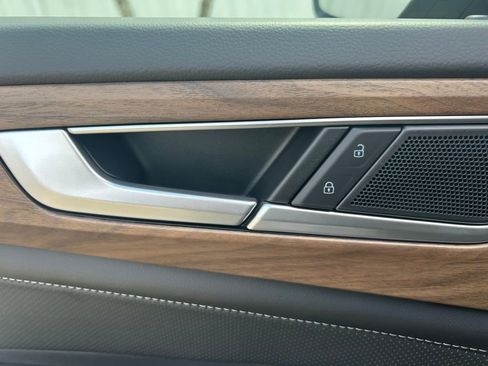 New 2026 Volkswagen Atlas SE image 49