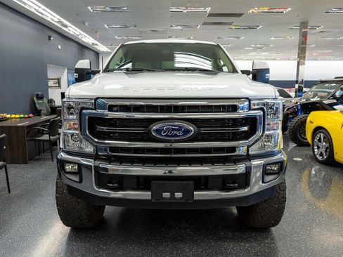 Used 2021 Ford F250 Lariat w/ Lariat Value Package image 3