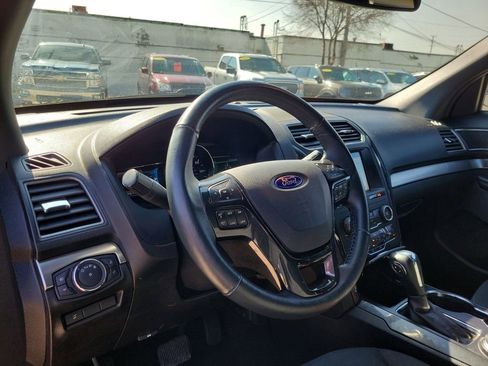 Used 2019 Ford Explorer XLT w/ Equipment Group 201A image 22
