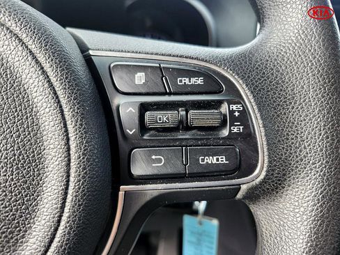 Used 2018 Kia Optima LX w/ Convenience Package image 17