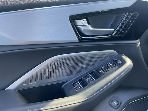 Certified 2025 Acura MDX w/ Technology Package image 10