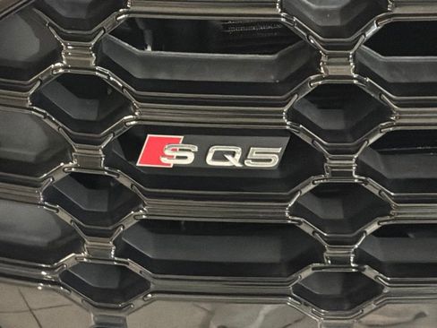 Used 2023 Audi SQ5 Premium Plus w/ Premium Plus Package image 26