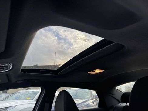 Certified 2025 Hyundai Elantra SEL image 18