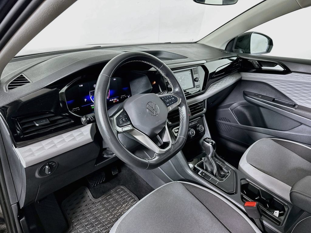 Used 2024 Volkswagen Taos S FWD image 11