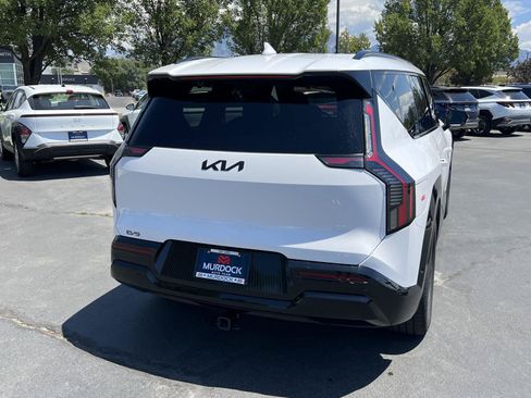 Used 2026 Kia EV9 Land w/ Nightfall Edition Package AWD/4WD image 8
