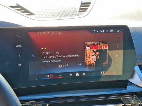 Used 2025 BMW X1 xDrive28i w/ Technology Package image 17